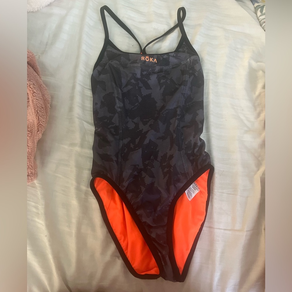 RŌKA Swimsuit one piece women’s size small